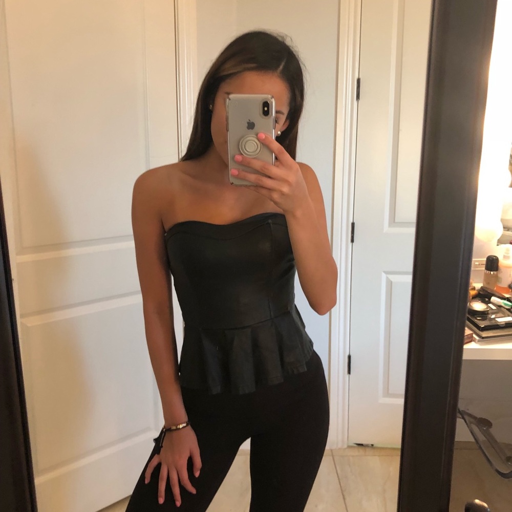Leather strapless top!